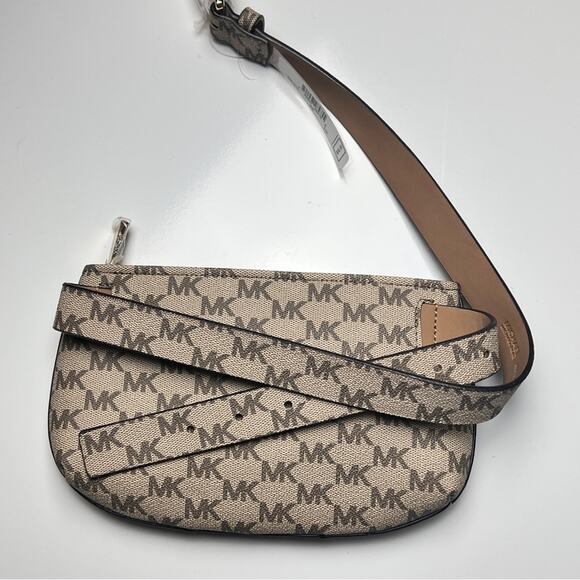 Michael Kors Monogram Belt bag/ Fanny Pack Style Fashion Accessory Sz M NWT - Picture 3 of 8